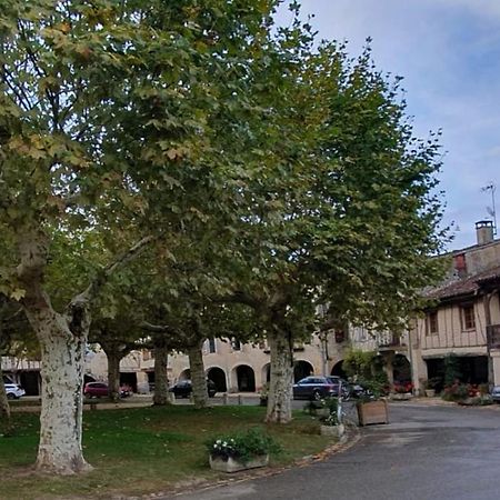 La Maison Des Cornieres Fourcès Exterior foto